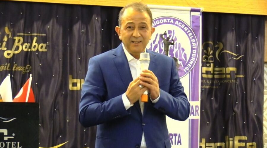 Hayaller ve Gerçekler