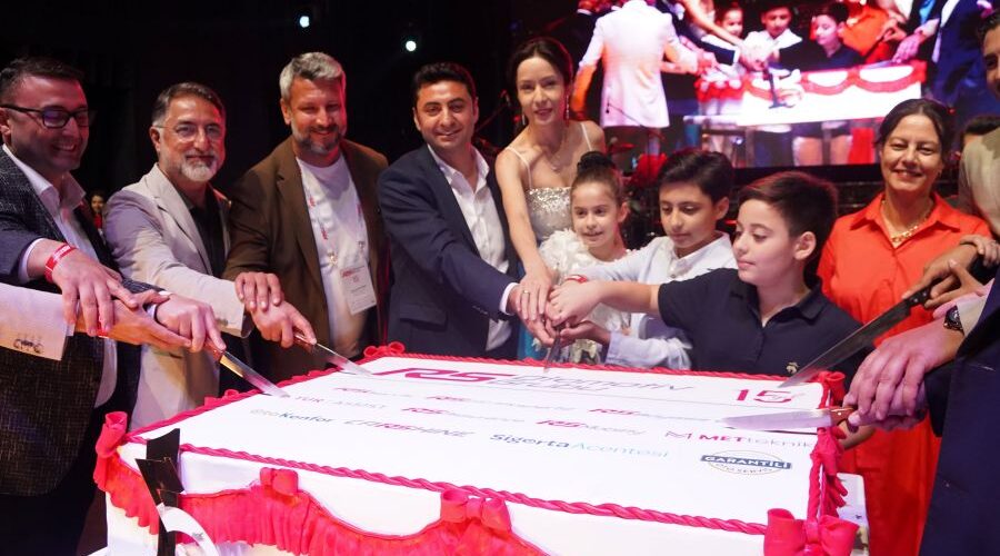 RS Otomotiv Grubu 15’inci Yaşını Kutladı!