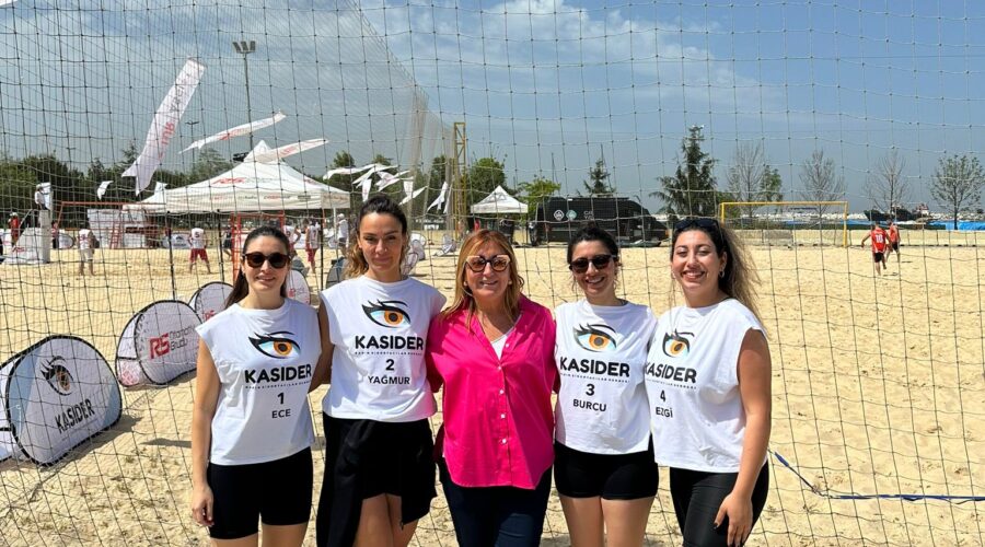 RS Plaj Voleybol Turnuvasında KASIDER Kadın Takımı 2. Oldu