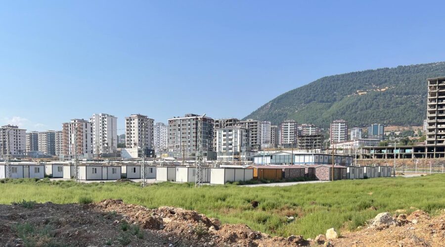 Aksigorta, Deprem Bölgesine Yardımlarını Sürdürüyor