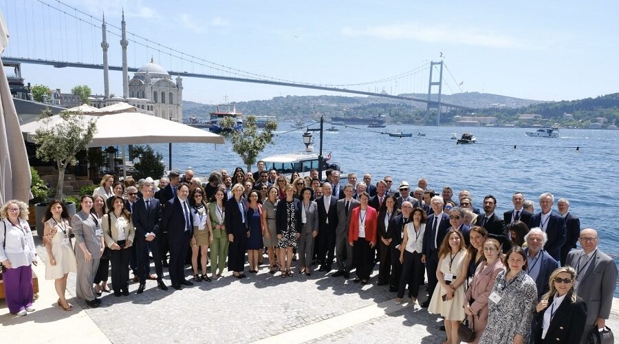 AXA Türkiye, Institut Du Bosphore “Beyond Geopolitics” Seminerine Katıldı